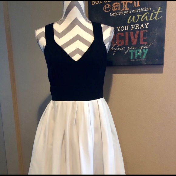 🆕Romantic Chiffon Open Bow Back Dress - Picture 5 of 6